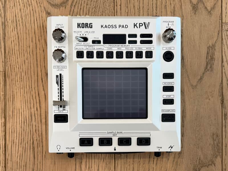 Korg KAOSS Pad V Dynamic Effect / Sampler image 1