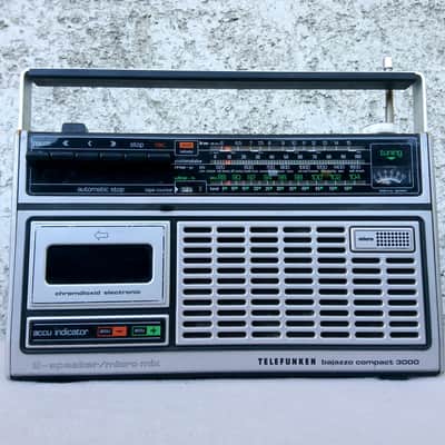 Telefunken Bajazzo Compact 3000 Boombox, Cassette Player, Portable Radio Germany 1977 Fully Working! image 2