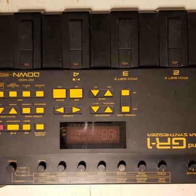 Roland GR1 Guitar Synthesizer