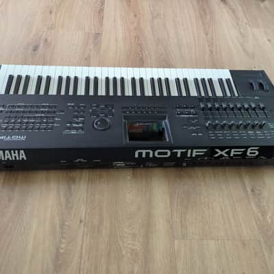 Yamaha Motif XF 6 Synthesizer with 1GB Flash image 6