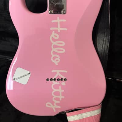 Squier Hello Kitty Stratocaster 2024 - Present - Pink image 5