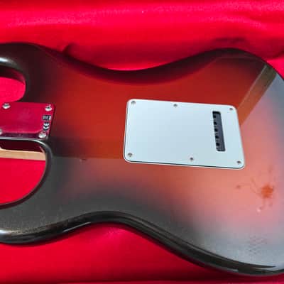 Fender FSR Special Edition Standard Stratocaster with Maple Fretboard 2011 - Copper Metallic Burst image 3