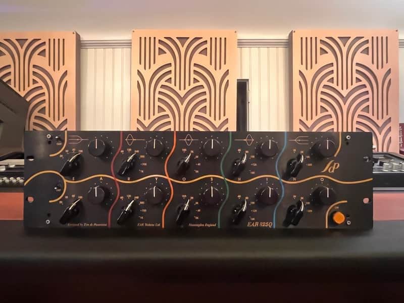 EAR 825Q Stereo tube mastering equalizer image 1