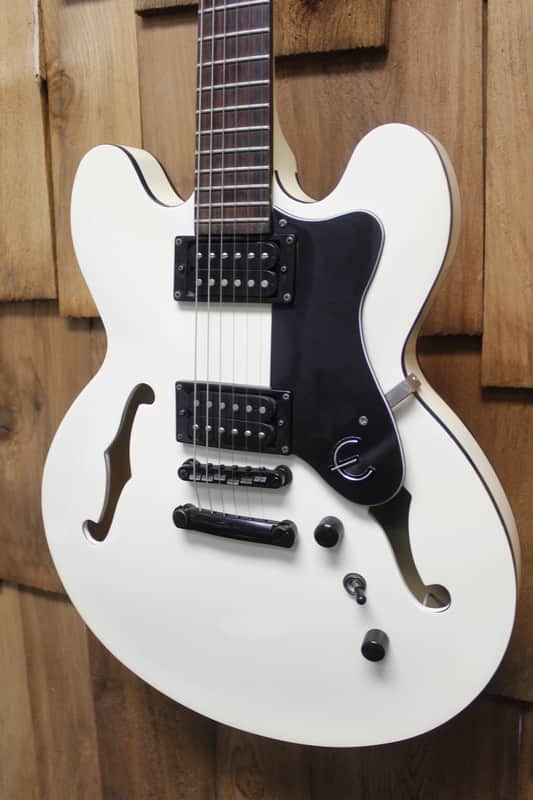 Epiphone Dot Studio - Alpine White with black binding (Hardshell