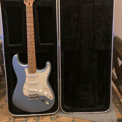 Fender Stratocaster 2005 - Agave Blue image 8