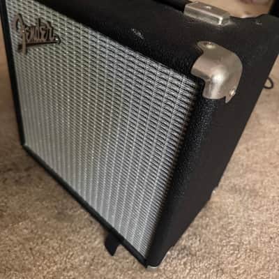 Fender Rumble 15 V3 Bass Combo Amp fairly new image 2