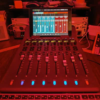 Avid S1 8-Fader EUCON Desktop Pro Tools Control Surface 2023 - Black image 1