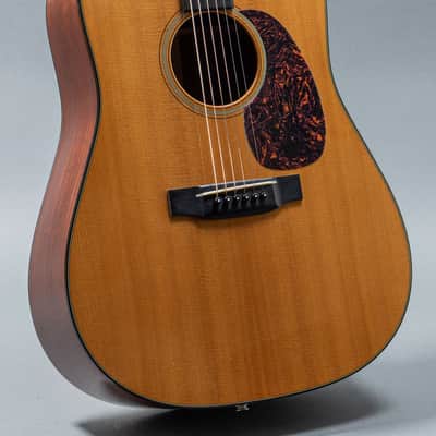 Martin D-18V 2009, Natural image 2