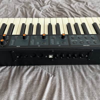 Studiologic Numa Compact 2x 88-Key Semi-Weighted Piano 2018 - Black image 2