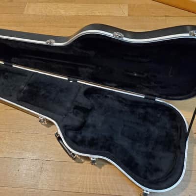Fender Molded guitar case 2000's image 8