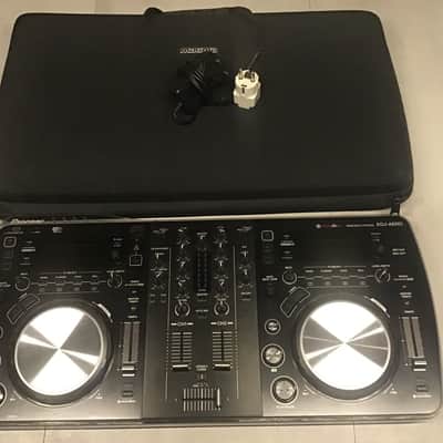 Pioneer 2 CDJ-1000MK3 + DJM-400 with Rane SL1 scratchlive Black