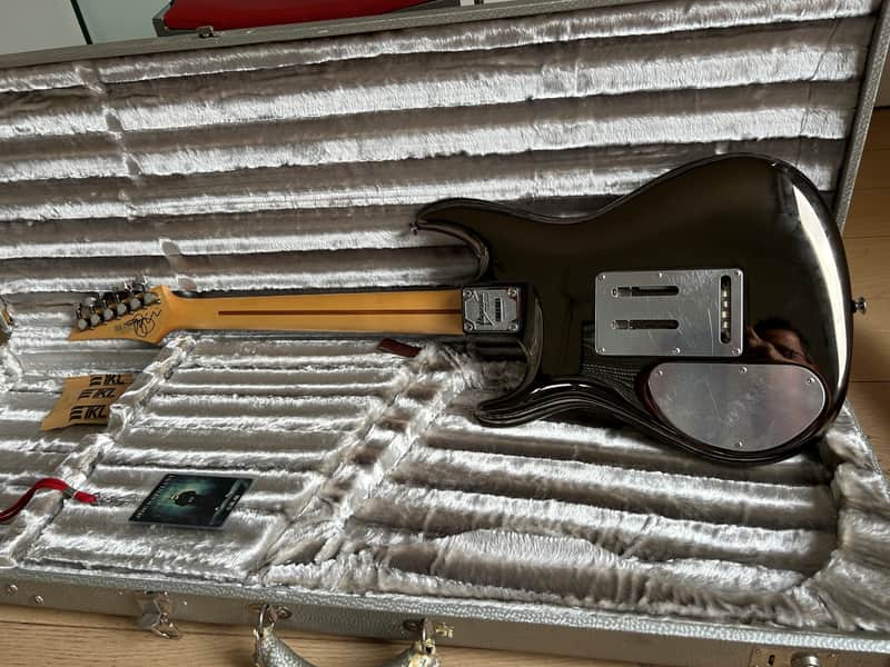 Joe Satriani's Chrome Boy: $6535 (63% off!)