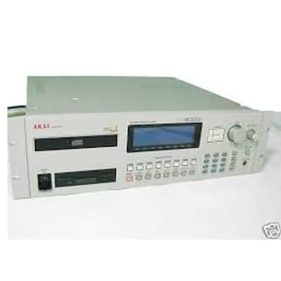 AKAI Professional CD3000i CD-ROM SAMPLER PLAYER image 3