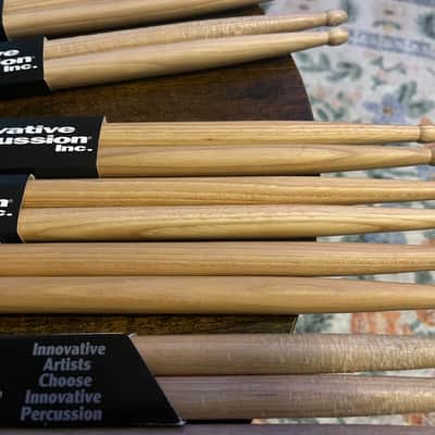 Innovative Percussion 2b and Vic Firth 3A with Bag image 3