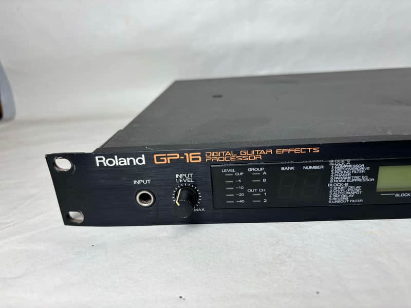 ローランドGP-16   FC-100セット Roland GP-16 Digital Guitar Effects Processor with FC-100mkII Foot