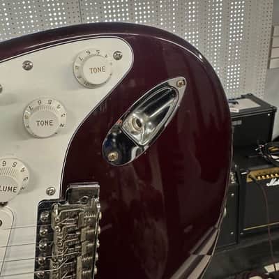 Fender MIM Standard Stratocaster 1996 Midnight Wine image 10