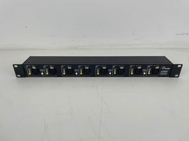 The T.Racks - Eight - Microphone Splitter image 1