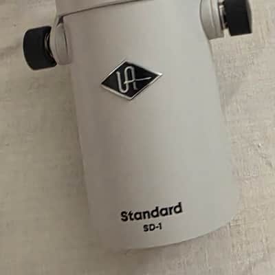 Universal Audio Standard SD-1 Cardioid Dynamic Microphone 2022 - Present - White image 4