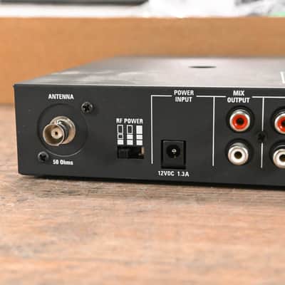 Listen Technologies Listen 3-Channel RF Value Package (72 MHz) CG01J25 image 11