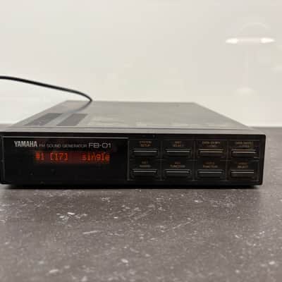 Yamaha Yamaha TX81Z FM Tone Generator (Rack) – Yamaha FB‑01 FM Sound Generator – Yamaha SPX90 Multi‑Effects Processor (Rack) 80er/90er Jahre - schwarz image 3