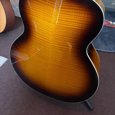 Guild Guild F-250E Deluxe Jumbo Acoustic Guitar 2019-2025 - Antique Burst image 2