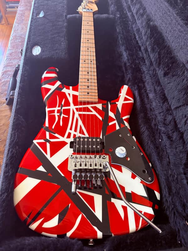 Charvel EVH Art Series 2004 - 2007 - Red / White / Black image 1