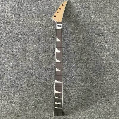 Jackson 4 String Bass Maple Wood Neck, Rosewood Fingerboard 24 Frets image 1