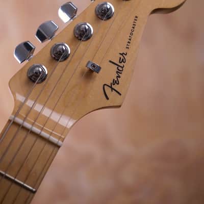 Fender American Elite Stratocaster Electric Guitar in 3-Colour Sunburst image 5