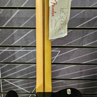 Fender Player II Telecaster Electric Guitar - Maple Fingerboard, 3-Color Sunburst B Stock image 8