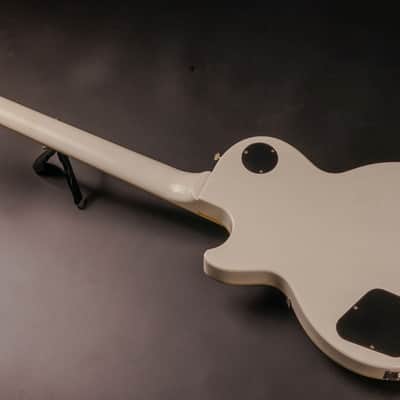 Epiphone Tommy Thayer "White Lightning" Les Paul - Limited Edition 2015 - KISS - Signed Photo + Case + Strap image 10