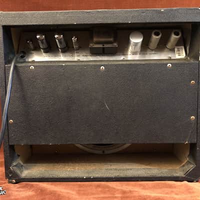Airline Montgomery Ward 62-9013A Vintage 15W 1x12" Guitar Tube Combo c. 1960s image 5