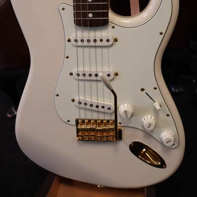 Fender Japan Limited Edition Daybreak Stratocaster Olympic White (Used) image 2