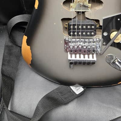 EVH Frankenstein Relic 2024 - Silverburst image 2