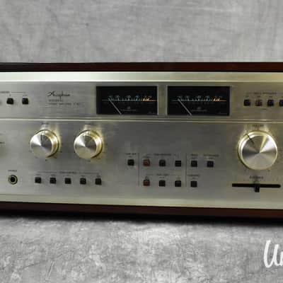 Accuphase E-303 Integrated Stereo Amplifier in Excellent Condition image 3