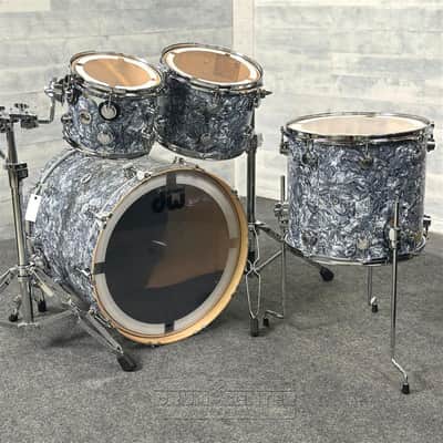 DW Collectors VLT 333 Maple 4pc Drum Set Grey Swirl image 3