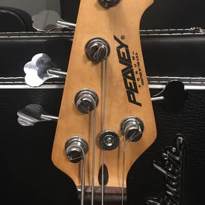 Peavey Forum 5-String Bass 1990s Sunburst Active Pickups image 2