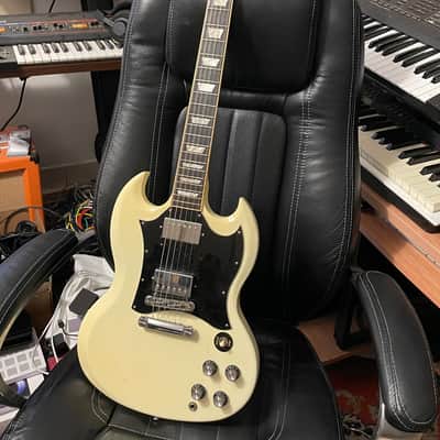 Guitar Center Limited Run Gibson SG (2010) White Ebony Board w/ Hard Case image 2