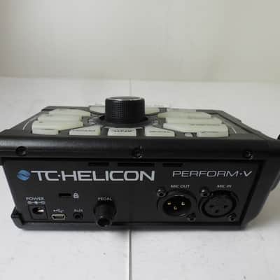 TC Helicon Perform V Vocal Effects Pedal Mic Stand Mountable Reverb Echo image 4