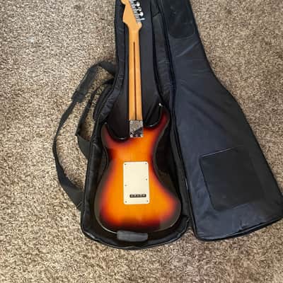 Fender American Stratocaster with Rosewood Fretboard 2000 - 3-Color Sunburst image 5