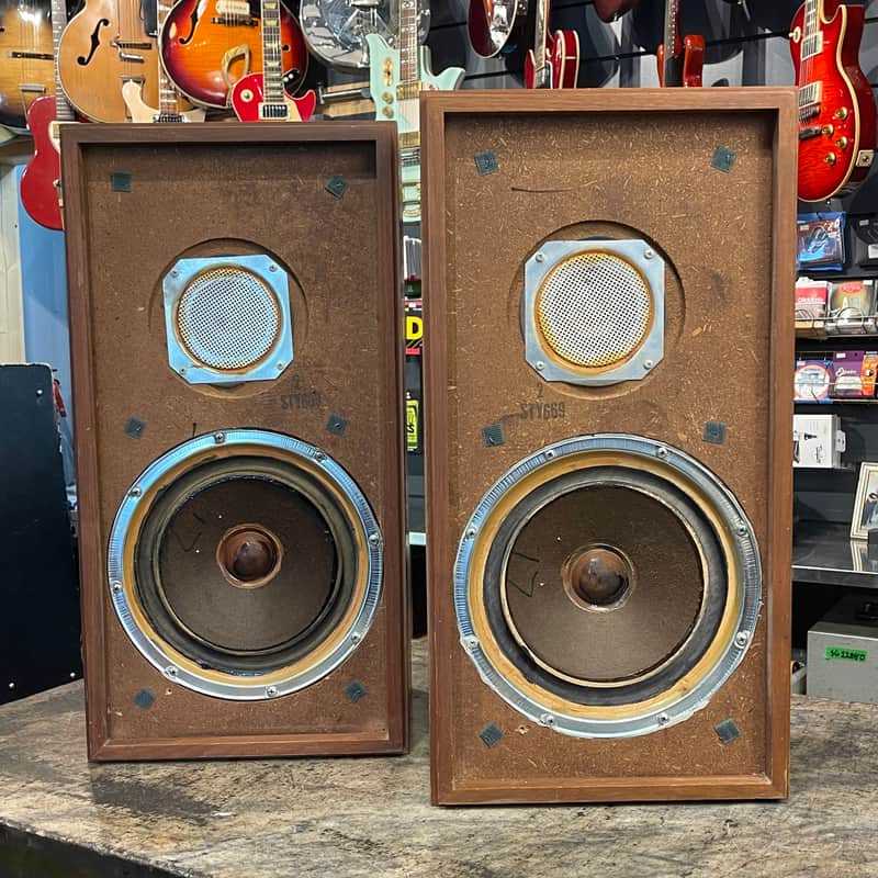 KLH M-seventeen Vintage speakers image 1