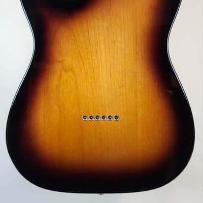 Fender Vintera '50s Telecaster, Maple Fingerboard, 2-color Sunburst, w/Gig Bag image 9