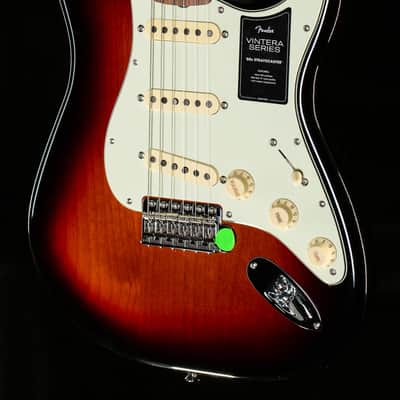 Fender Vintera '60s Stratocaster 3-Tone Sunburst (069) image 1