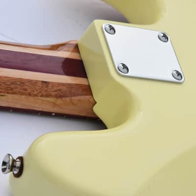 Ankh Instruments Woodie (new), 35" scale, L/H, 4 string, Jazz Bass,2021, 2021, Butter Cream image 12