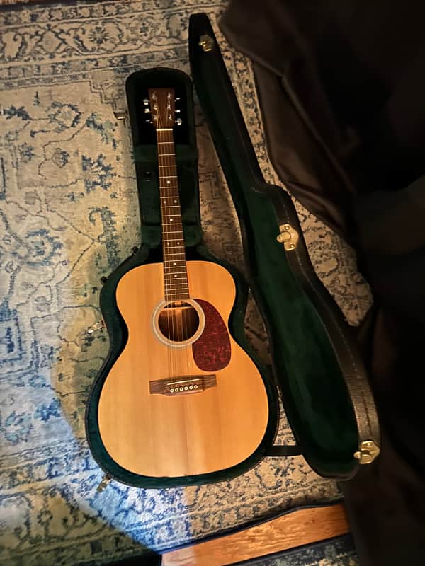 Martin 000-1R Auditorium Acoustic Guitar 2001 - Solid Sitka Spruce Top; Laminated Rosewood Back & Sides image 1