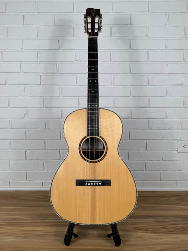 Gallagher Custom Grand Concert - Brazilian Rosewood and Red Spruce (2021)