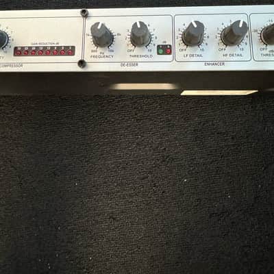 dbx 286s Microphone Preamp Processor image 3
