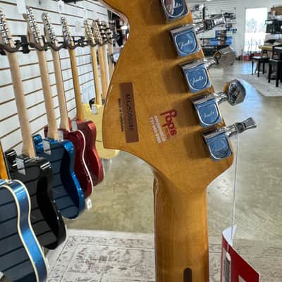 Fender Vintera II '70s Telecaster Deluxe with Tremolo, Maple Fretboard - Surf Green image 5