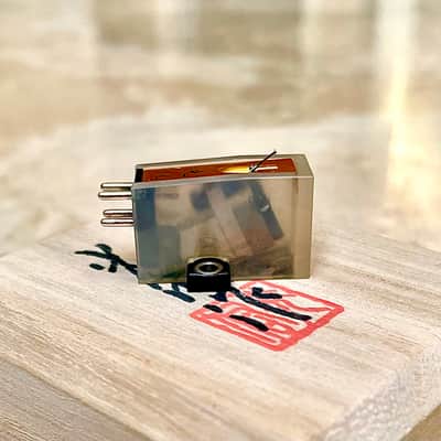 Koetsu Onyx Platinum MC Cartridge, Onyx Stone Body, Silverplated Copper Coil, Platinum Magnet imagen 11