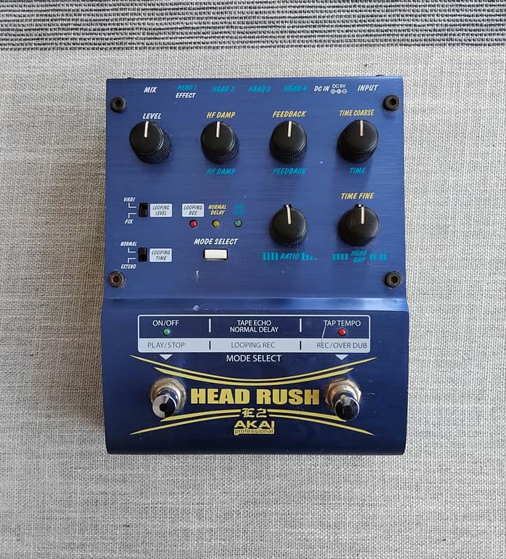 Akai E2 Headrush Delay/Looper image 1