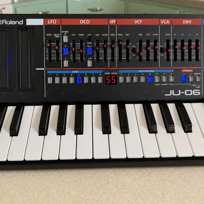 Roland JU-06 Boutique Synth Bundle | K-25m Keyboard • USB Cable • Sealed AAA Batteries • Ready to Play image 9